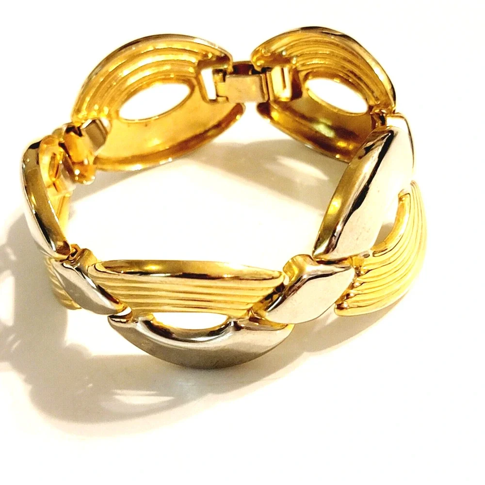 Two-toned Link Bracelet 7” Silver & Gold Modern Statement‎ Jewelry gbr-17